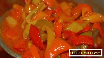 Mađarski lečo od paradajza, paprike i belog luka